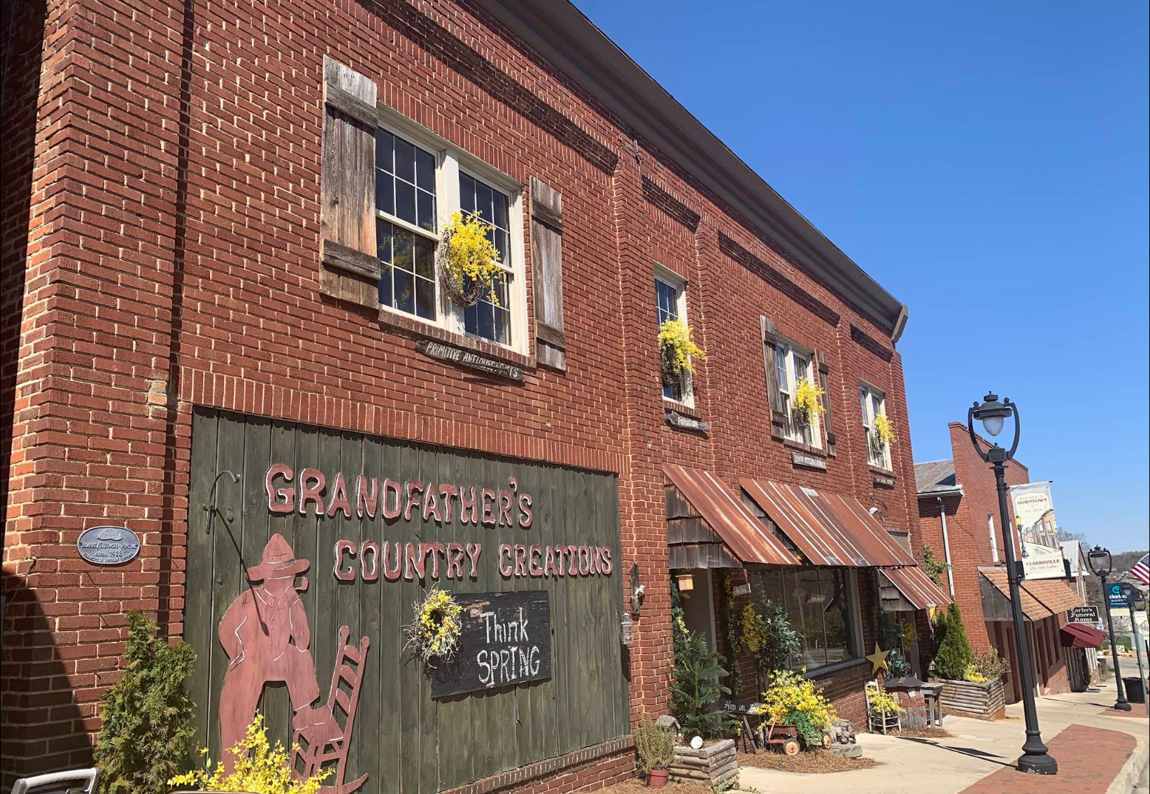 Grandfather's Country Creations storefront on Virginia Avenue, Clarksville VA